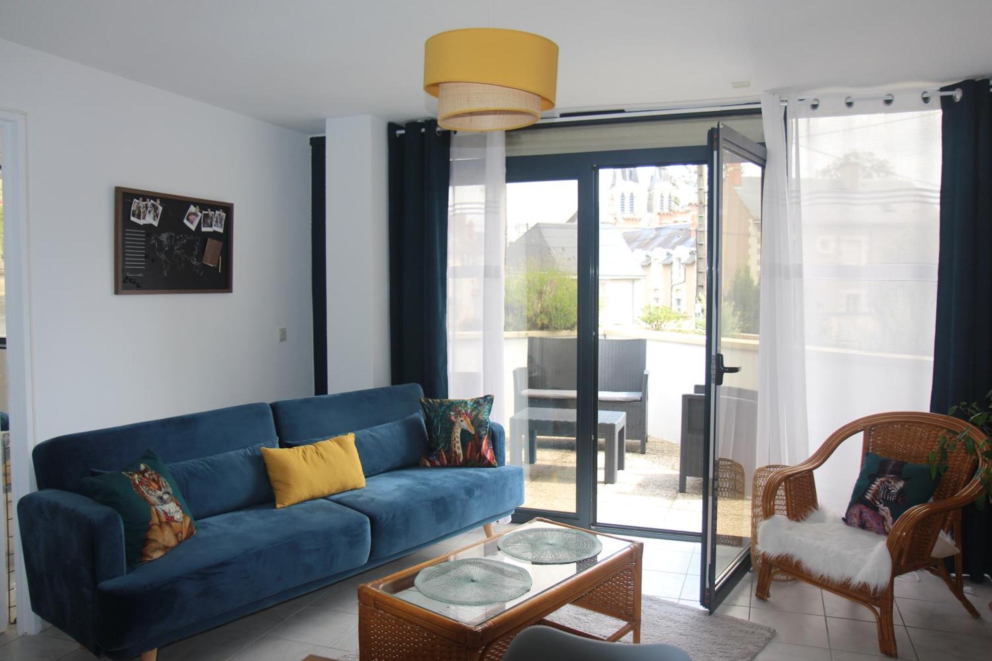 Apptt Renove Bien Situe Parking Terrasse Velos Blois